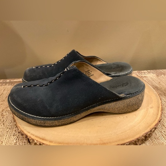 Clarks Navy Blue Suede Leather‎ Mules Clogs Slip On Stitching Women's Shoes 10M - Picture 1 of 11